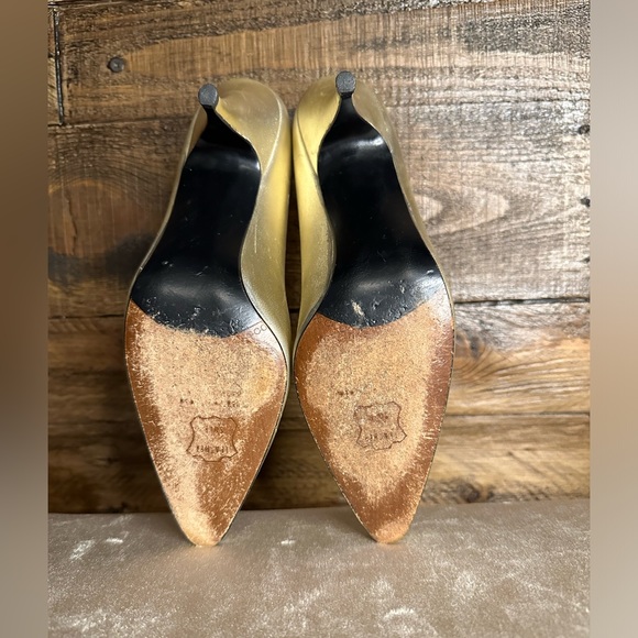 FINAL PRICE DROP Vintage Pumps / Heels by Stuart Weitzman - Picture 6 of 9